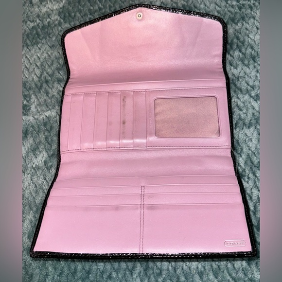 Authentic Black Logo Coach Wallet W/Credit Card Slots And Coin Case Lavender - Picture 4 of 10